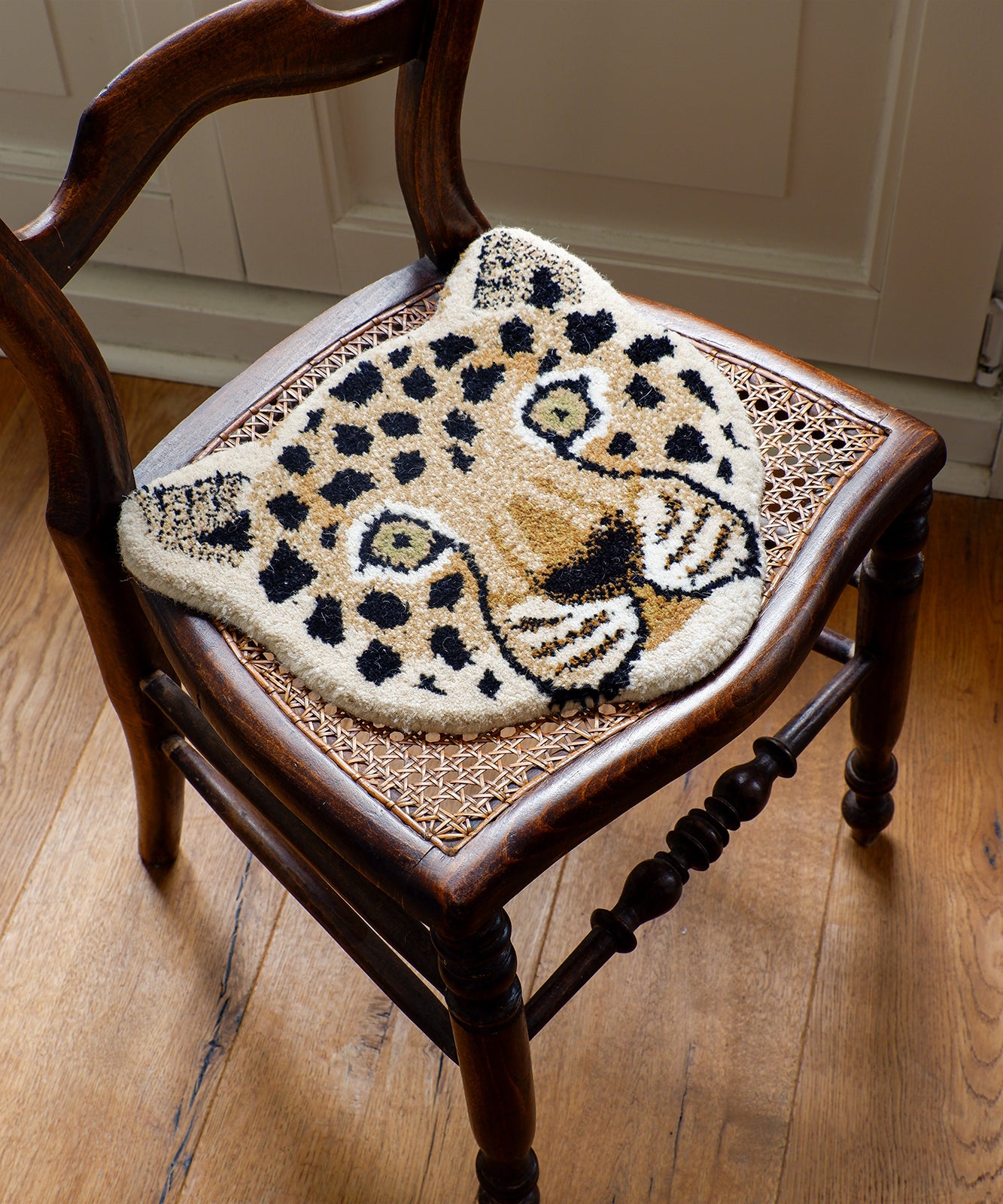 Loony Leopard Head Tæppe